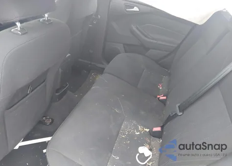 2016 Ford Focus Se z USA, uszkodzony, nr VIN 1FADP3K21GL216581